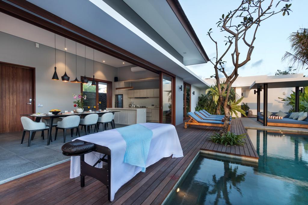 Amarin Seminyak Villa Esterno foto